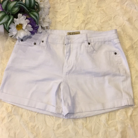 Earl Jeans Pants - NWOT Earl Jean Shorts. Sz 10